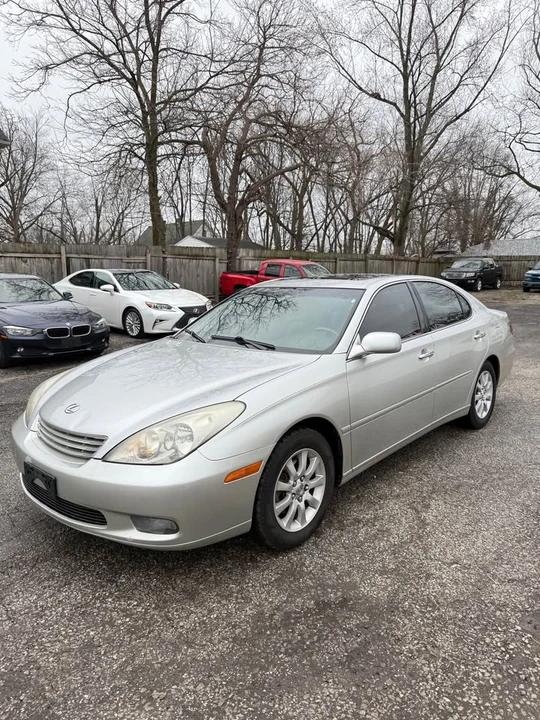 2003 Lexus ES 4th Gen - Image 2 of 16