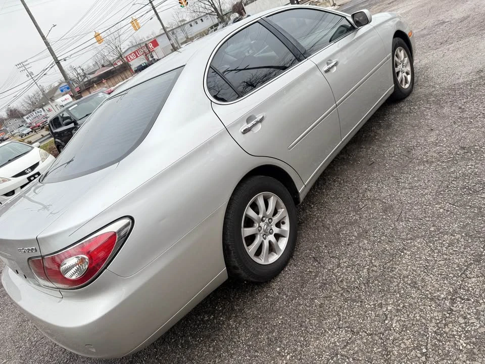 2003 Lexus ES 4th Gen - Image 5 of 16