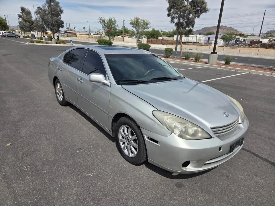 2003 Lexus ES 4th Gen - Image 5 of 9