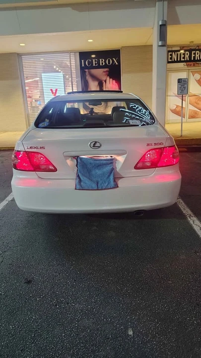 2003 Lexus ES 4th Gen - Image 5 of 18