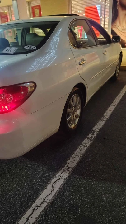 2003 Lexus ES 4th Gen - Image 6 of 18