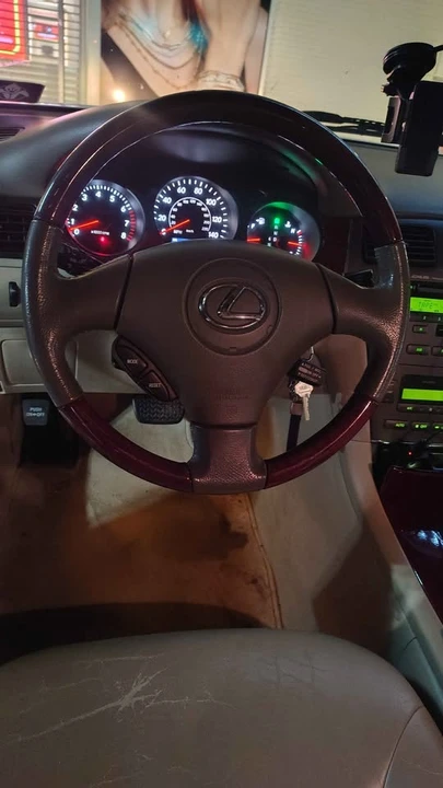 2003 Lexus ES 4th Gen - Image 9 of 18