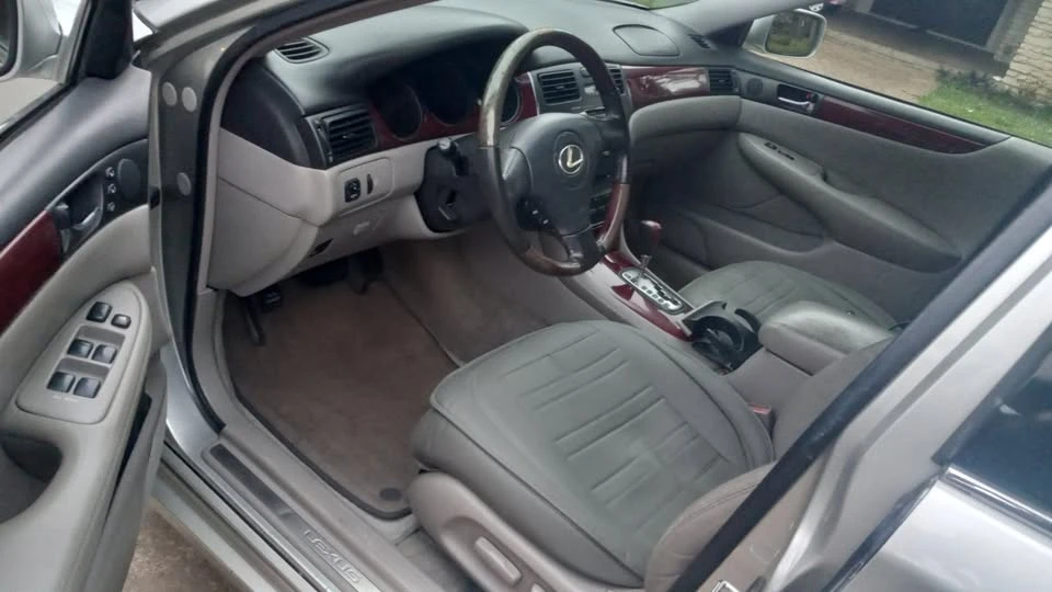 2003 Lexus ES 4th Gen - Image 7 of 8