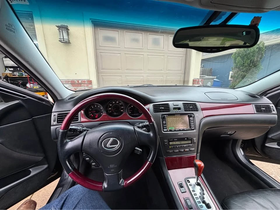 2003 Lexus ES 4th Gen - Image 2 of 13