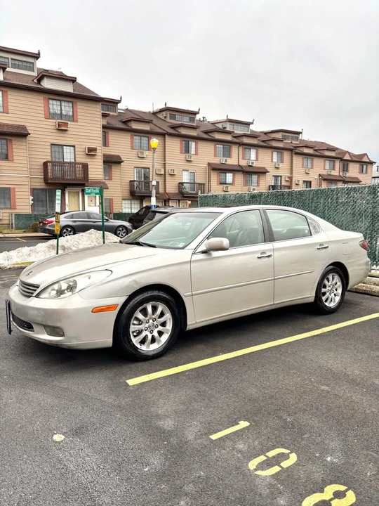 2003 Lexus ES 3rd Gen - Image 3 of 6