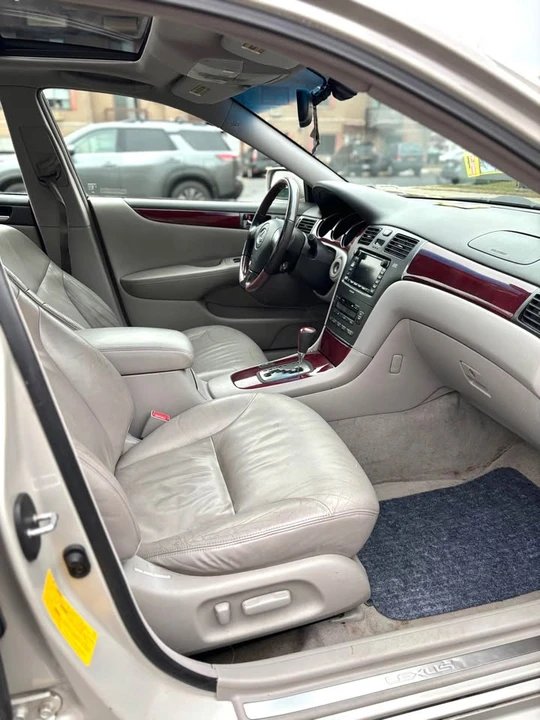 2003 Lexus ES 3rd Gen - Image 5 of 6