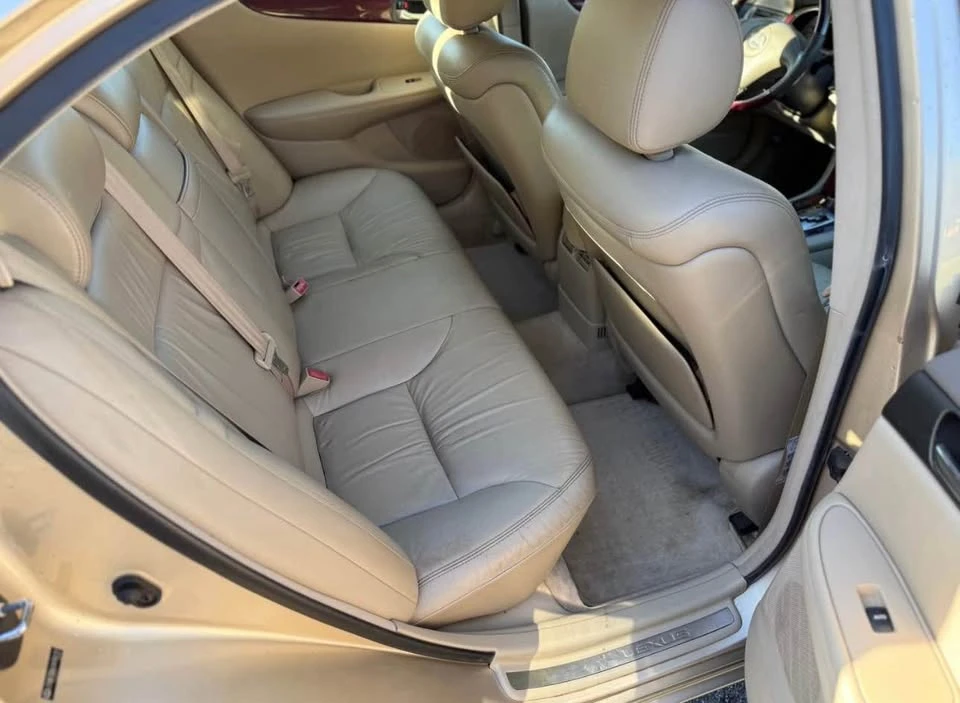 2003 Lexus ES 4th Gen - Image 8 of 11
