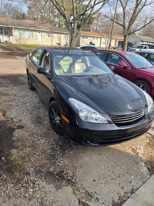 2003 Lexus ES 4th Gen - Image 2 of 12