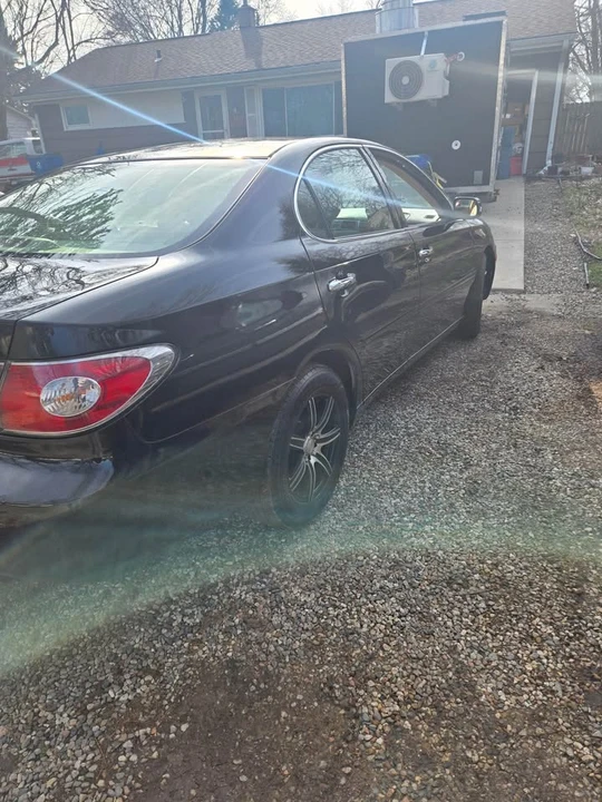 2003 Lexus ES 4th Gen - Image 5 of 12