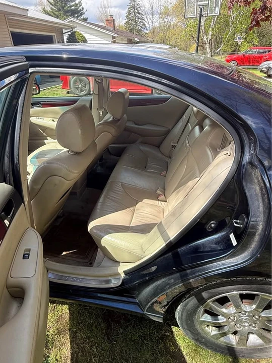 2003 Lexus ES 4th Gen - Image 5 of 12