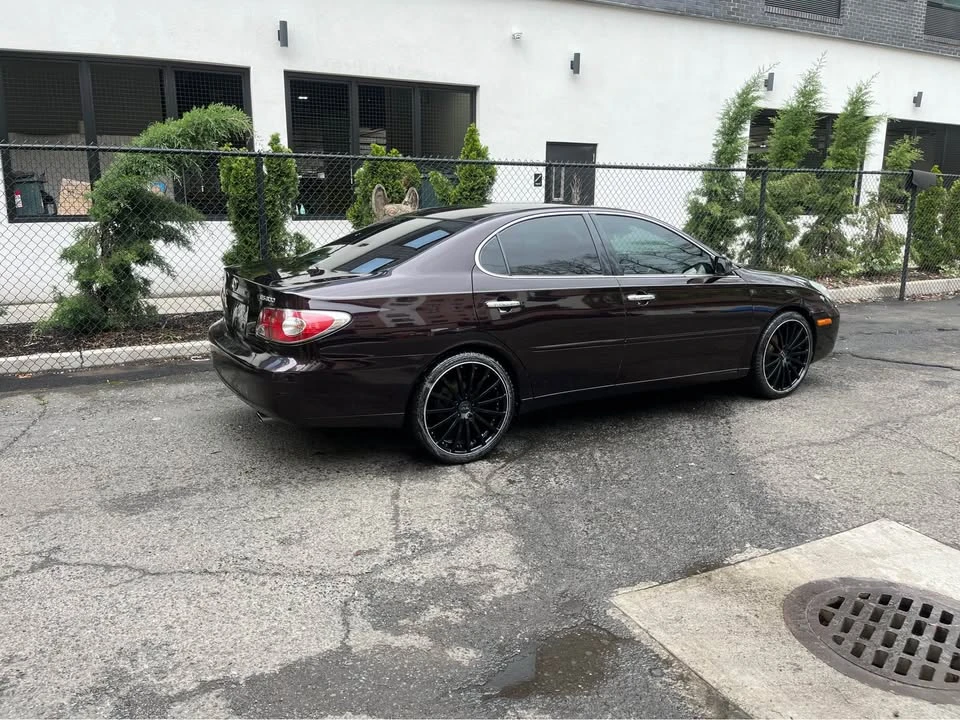 2003 Lexus ES 4th Gen - Image 2 of 19