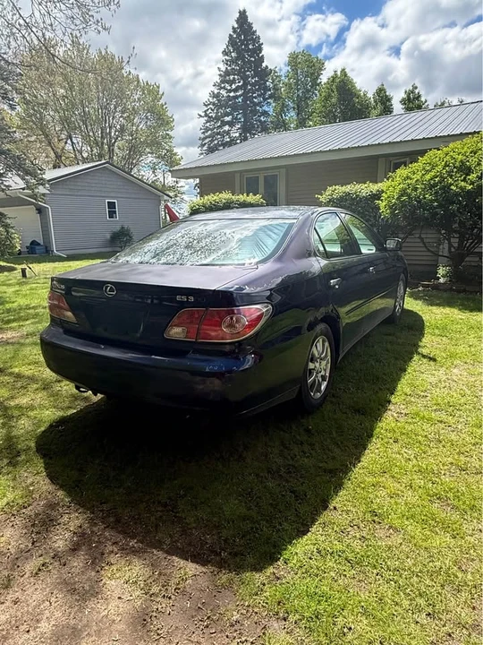 2003 Lexus ES 4th Gen - Image 4 of 12
