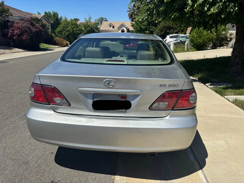 2003 Lexus ES 4th Gen - Image 6 of 9