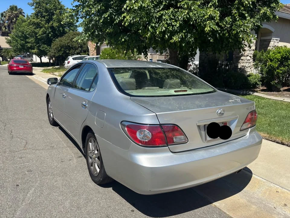 2003 Lexus ES 4th Gen - Image 4 of 9