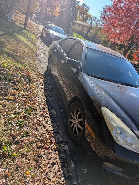 2003 Lexus ES 4th Gen - Image 2 of 3