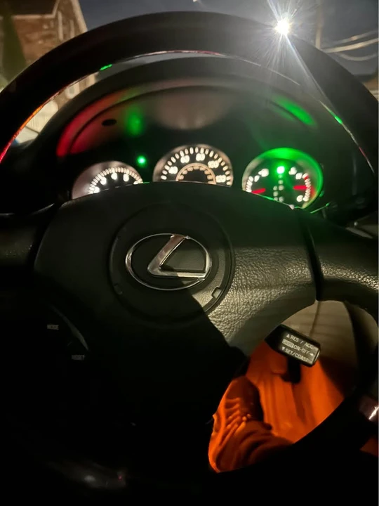 2003 Lexus ES 4th Gen - Image 5 of 5