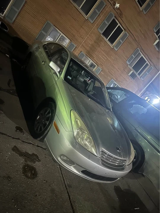 2003 Lexus ES 4th Gen - Image 2 of 5