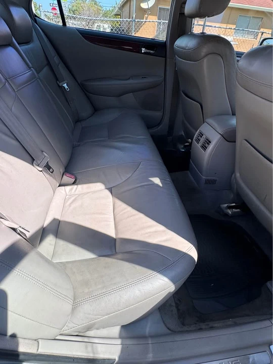 2003 Lexus ES 4th Gen - Image 5 of 11