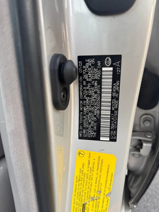 2003 Lexus ES 4th Gen - Image 14 of 15