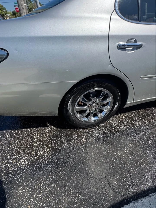 2003 Lexus ES 4th Gen - Image 10 of 11