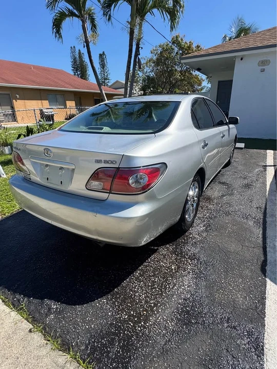 2003 Lexus ES 4th Gen - Image 4 of 11