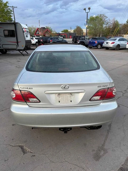2003 Lexus ES 4th Gen - Image 3 of 17