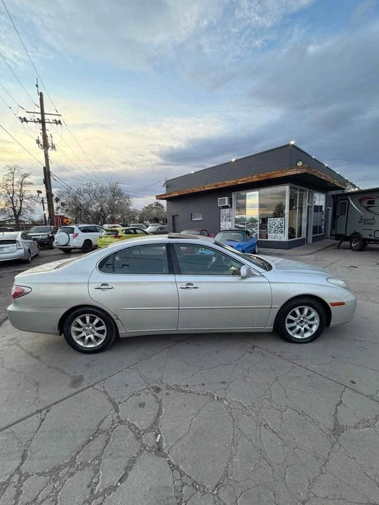 2003 Lexus ES 4th Gen - Image 4 of 17