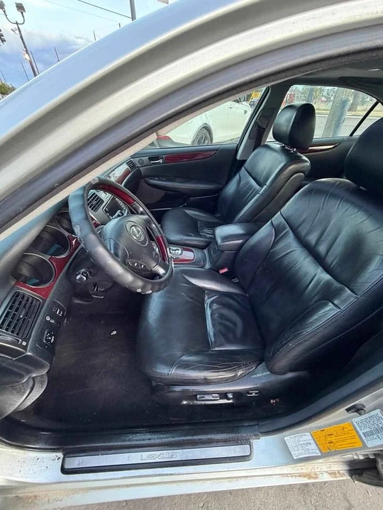 2003 Lexus ES 4th Gen - Image 11 of 17