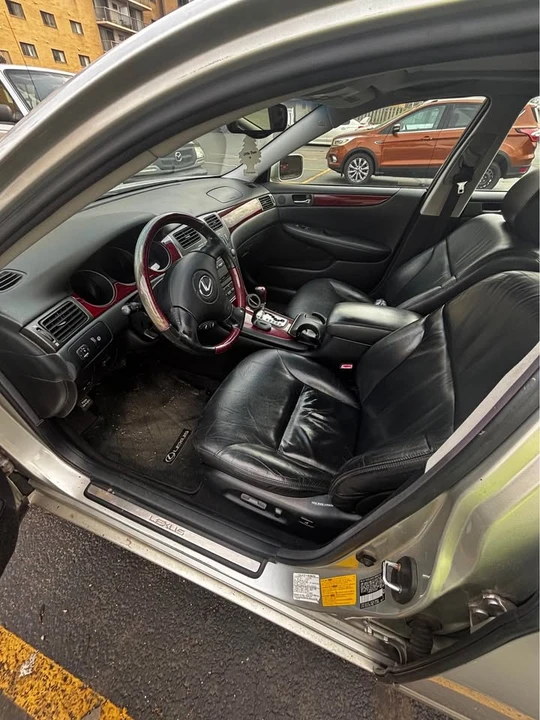 2003 Lexus ES 4th Gen - Image 3 of 13