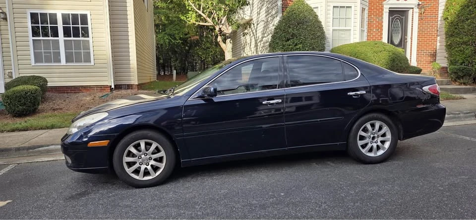 2003 Lexus ES 3rd Gen - Image 2 of 7