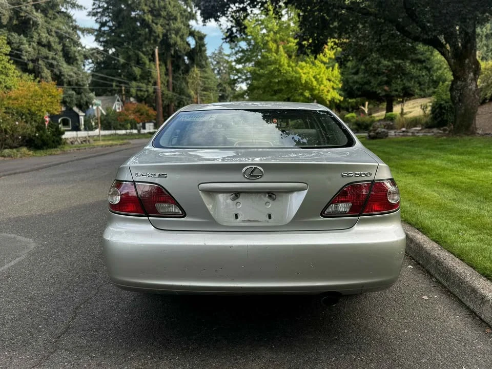 2003 Lexus ES 4th Gen - Image 7 of 11