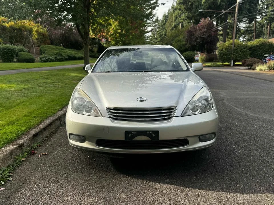 2003 Lexus ES 4th Gen - Image 3 of 11