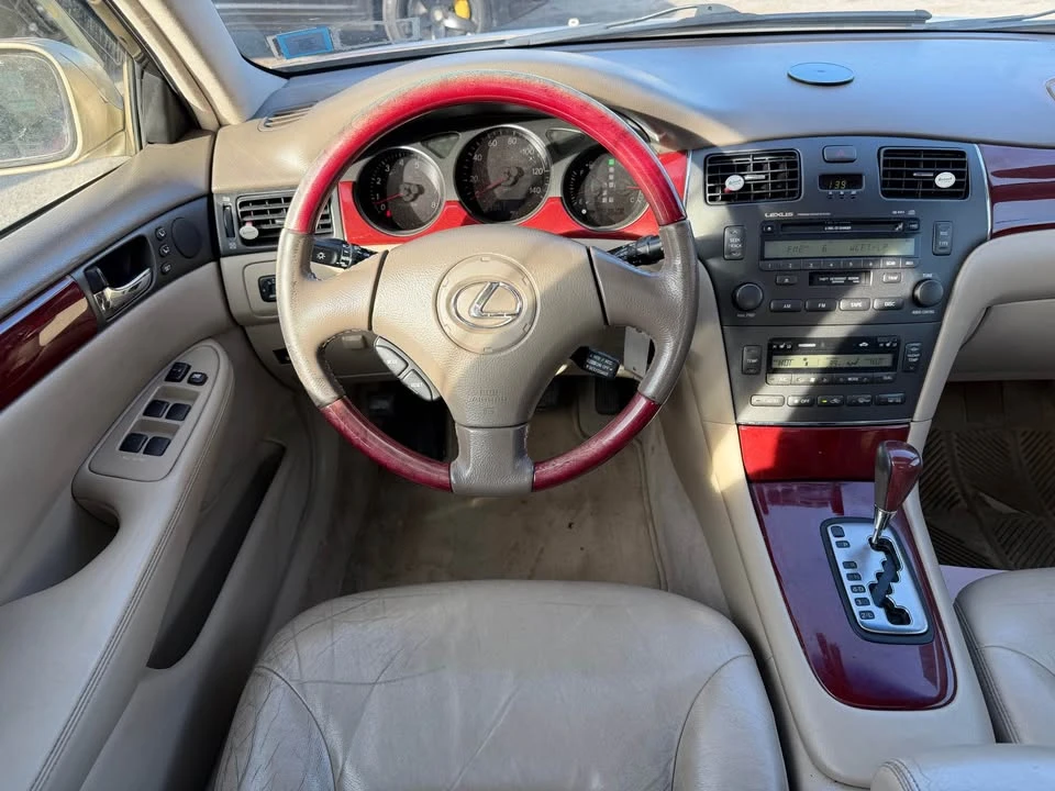 2003 Lexus ES 3rd Gen - Image 7 of 9