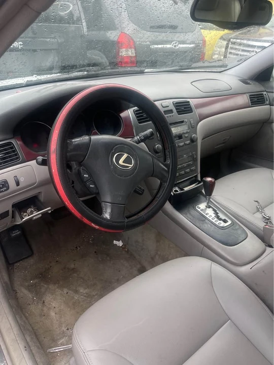 2003 Lexus ES 3rd Gen - Image 6 of 6