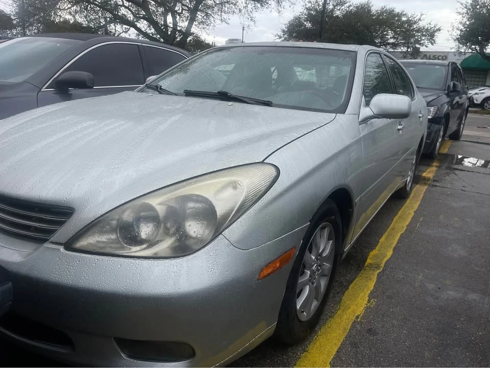2003 Lexus ES 3rd Gen - Image 2 of 6