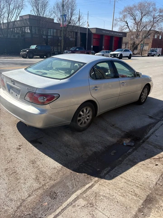 2003 Lexus ES 4th Gen - Image 2 of 4