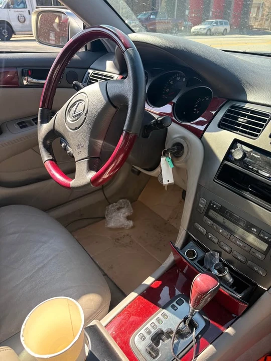 2003 Lexus ES 4th Gen - Image 3 of 4