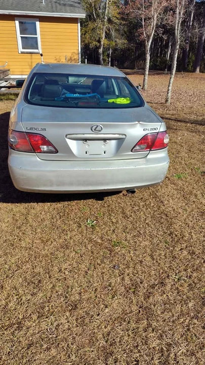 2003 Lexus ES 4th Gen - Image 2 of 5