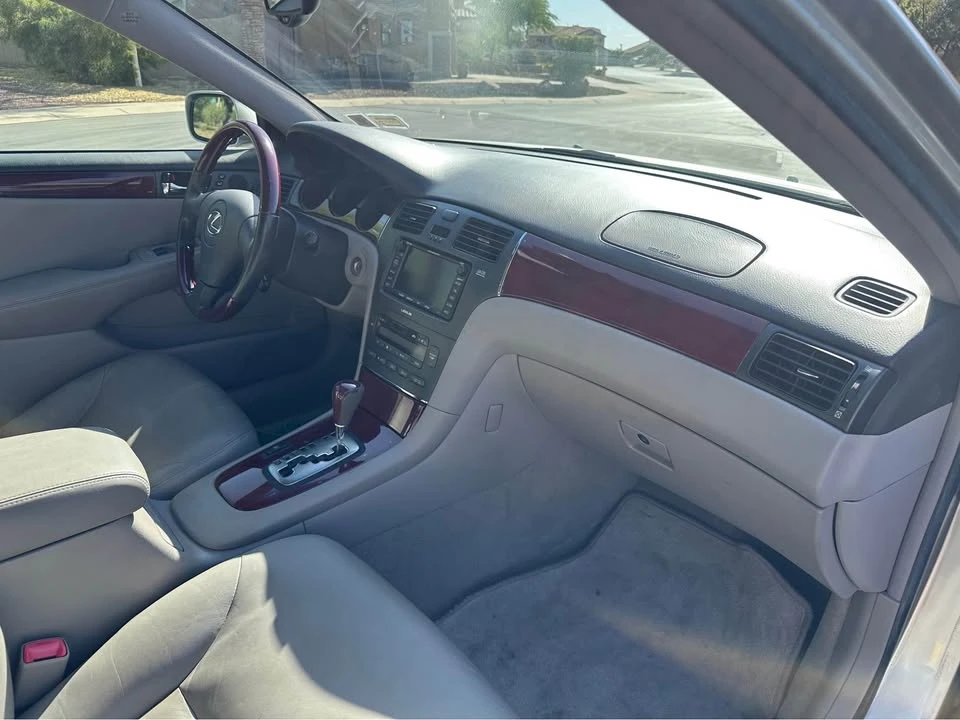 2003 Lexus ES 4th Gen - Image 17 of 19