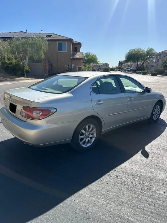 2003 Lexus ES 4th Gen - Image 5 of 19