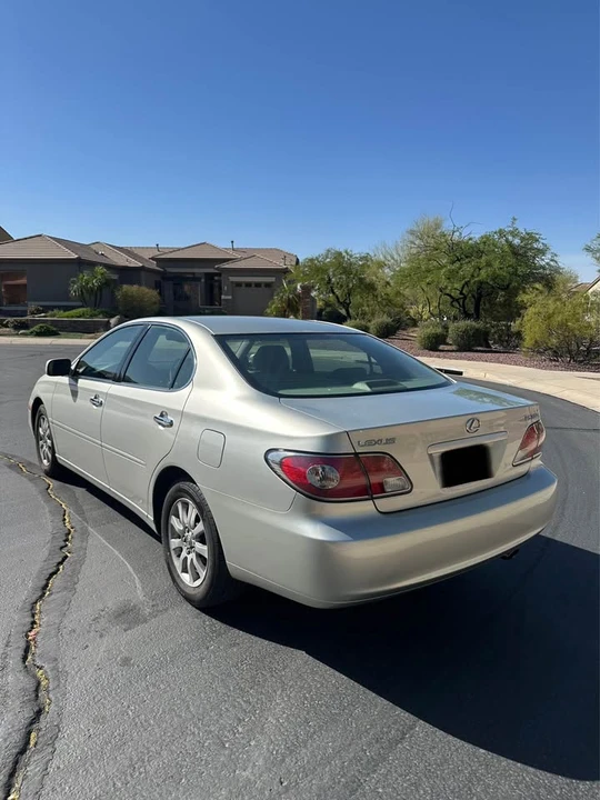 2003 Lexus ES 4th Gen - Image 3 of 19