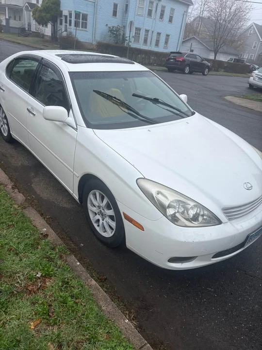 2003 Lexus ES 4th Gen - Image 4 of 4