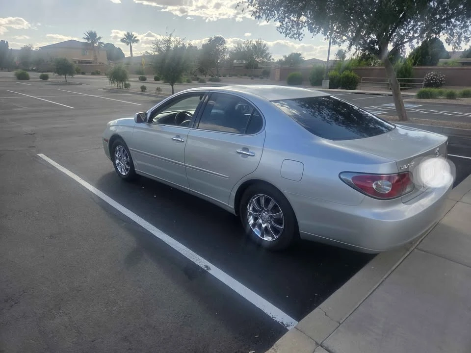 2003 Lexus ES 4th Gen - Image 3 of 8