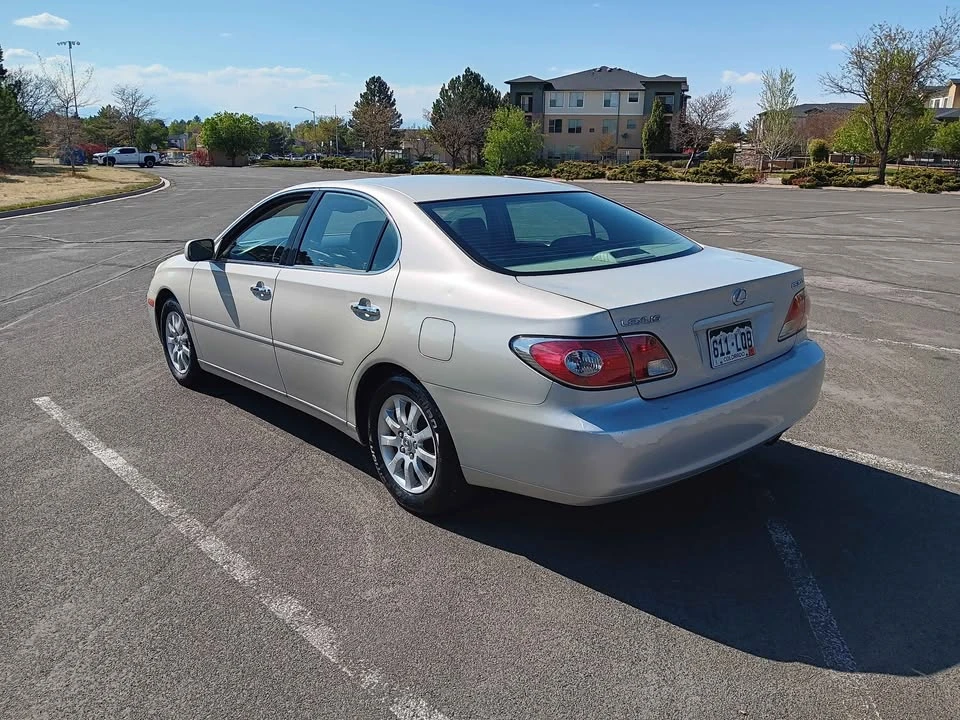 2003 Lexus ES 4th Gen - Image 4 of 11