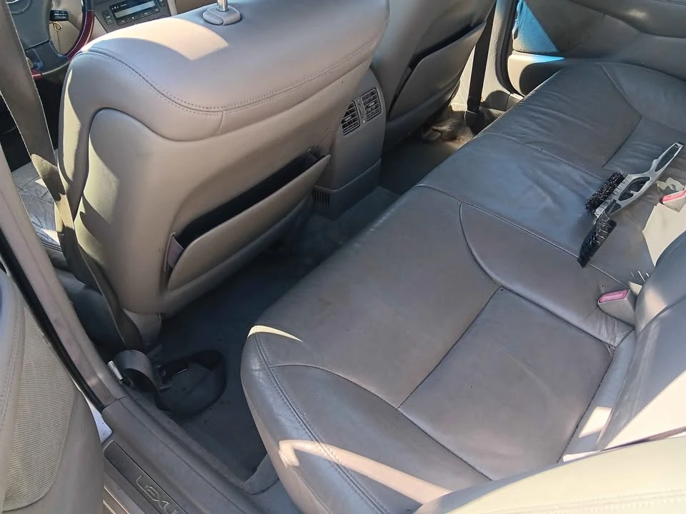 2003 Lexus ES 4th Gen - Image 10 of 11