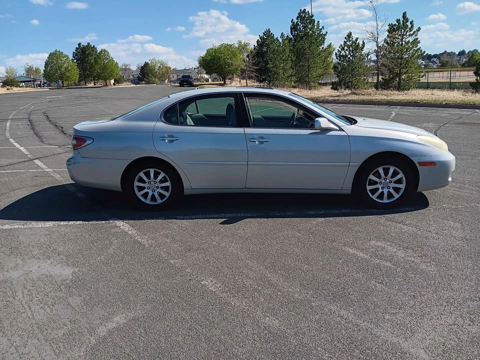 2003 Lexus ES 4th Gen - Image 6 of 11
