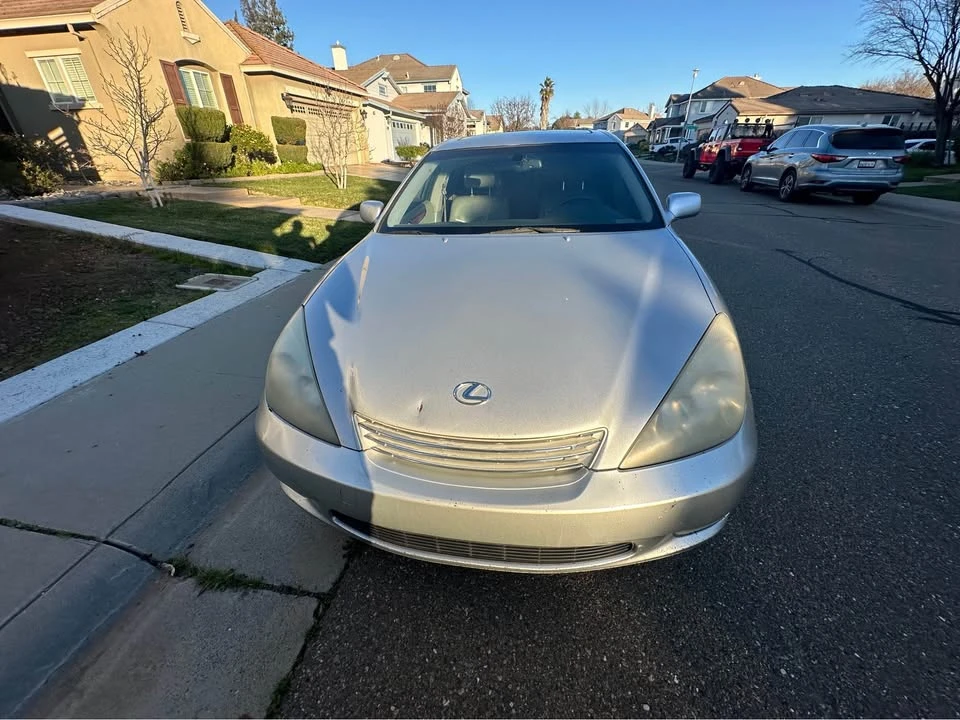 2003 Lexus ES 4th Gen - Image 5 of 11