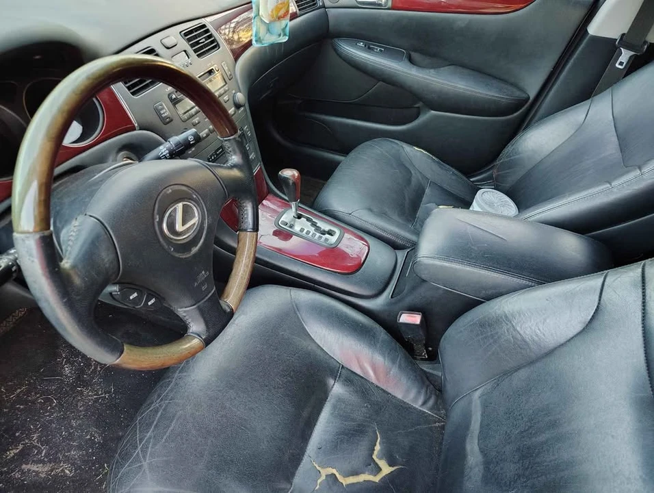 2003 Lexus ES 4th Gen - Image 5 of 8