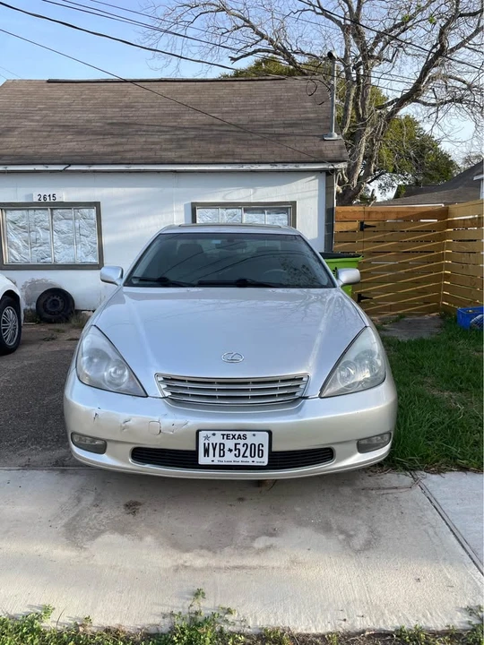 2003 Lexus ES 4th Gen - Image 2 of 8
