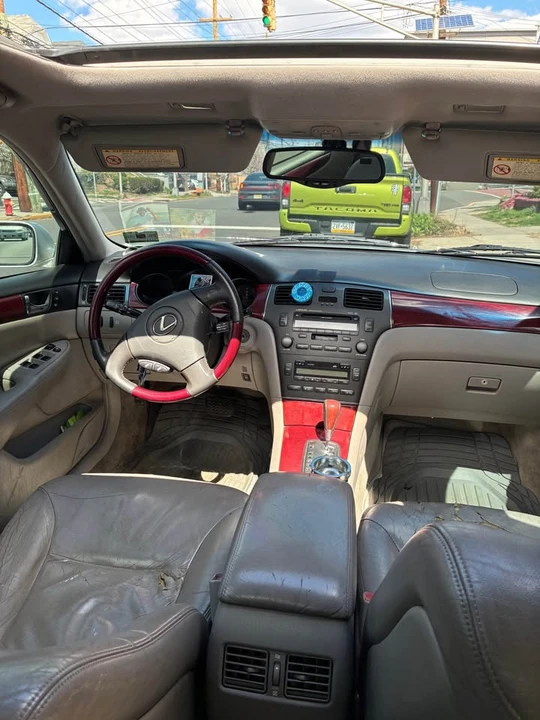 2003 Lexus ES 4th Gen - Image 5 of 5